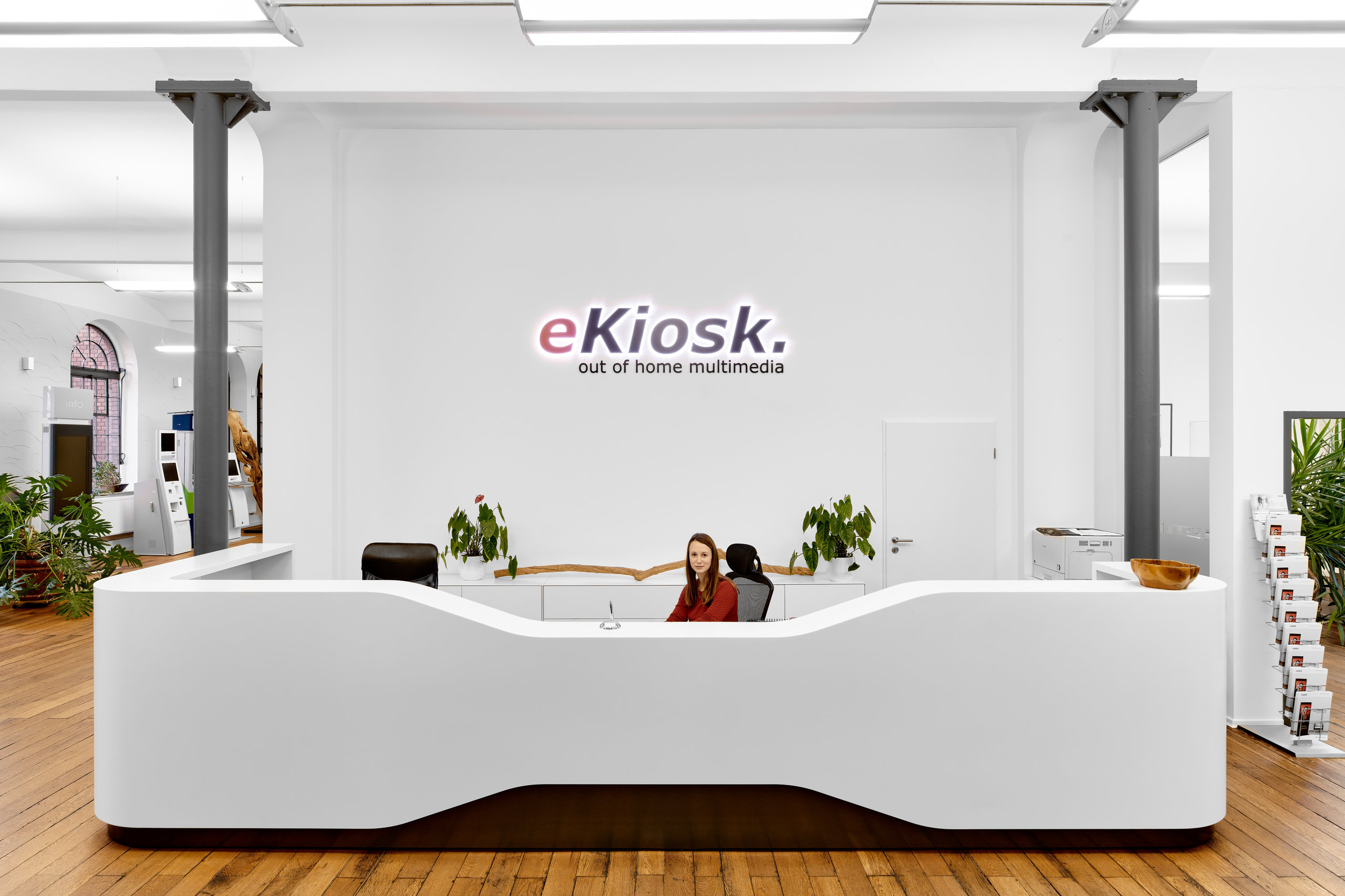 57_ekiosk_interiour